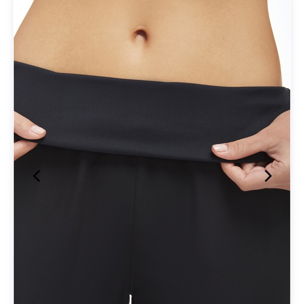 Fabletics Labaree Jogger - Picture 3 of 8